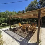 Enchanteur En Bois, 4 Pers, Animaux Admis - Fr-1-616-492
