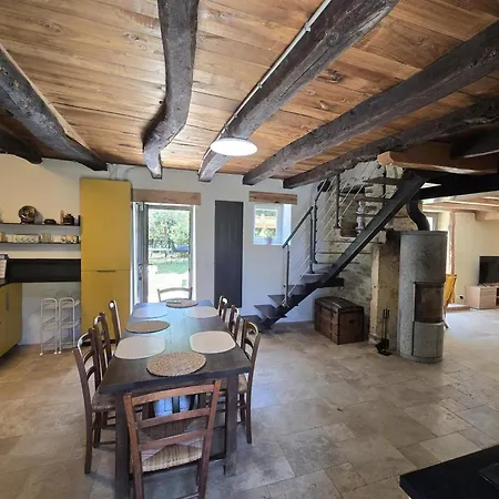 Hébergement de vacances Enchanteur En Bois, 4 Pers, Animaux Admis - Fr-1-616-492